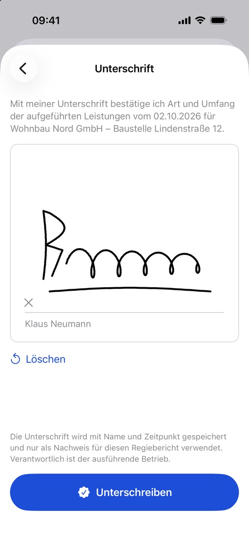 Kunde unterschreibt auf dem iPhone
